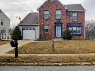 16 Chapel Cir, Sicklerville, NJ 08081
