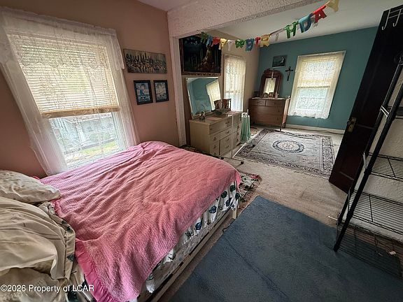 5th image of 26 Sachse Ave