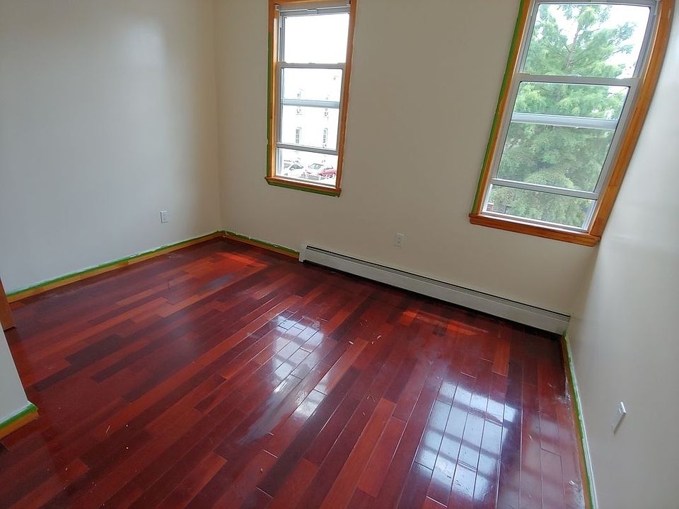 1st image of 32-79 36th St #2