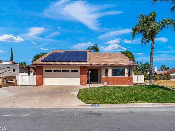 4th image of 30150 Cove View St
