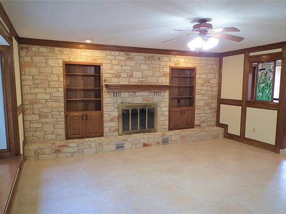 5th image of 10903 Leafwood Ln