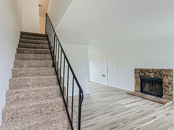 2nd image of 1053 Birchwood Dr