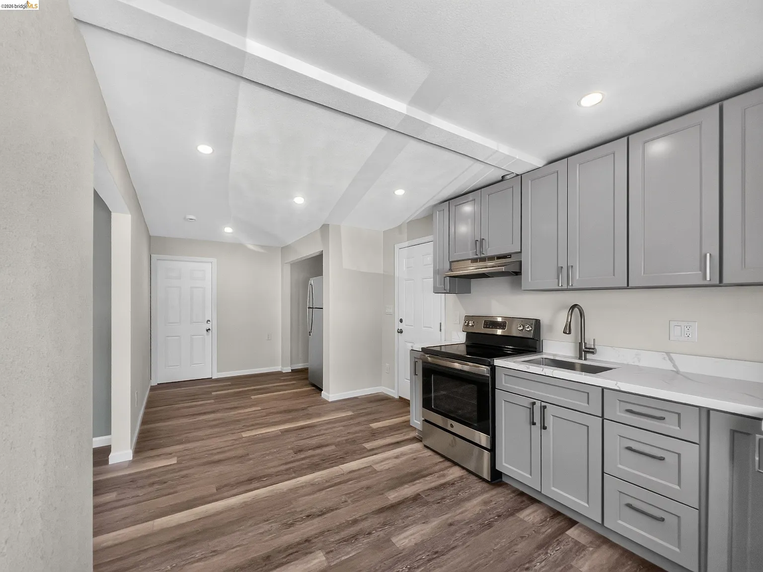 1 bed, 1.0 bath, 500 sqft, $1,750 — Photo 4