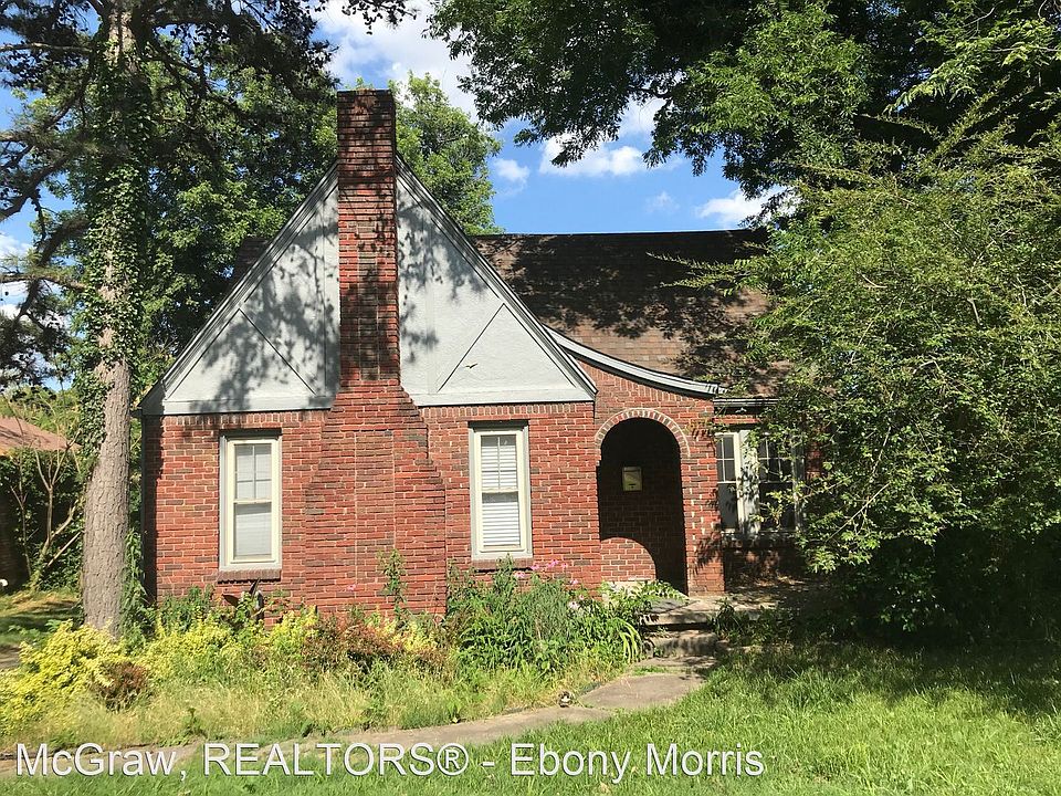1st image of 1507 S Knoxville Ave