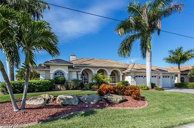 1st image of 3616 Surfside Blvd