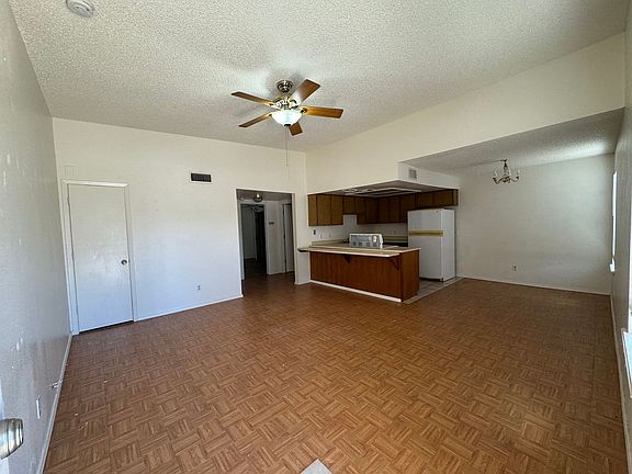 2nd image of 2403 N Grand Ave