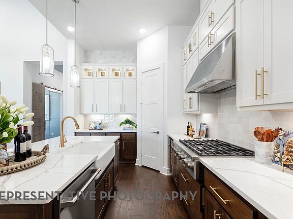 7th image of this home