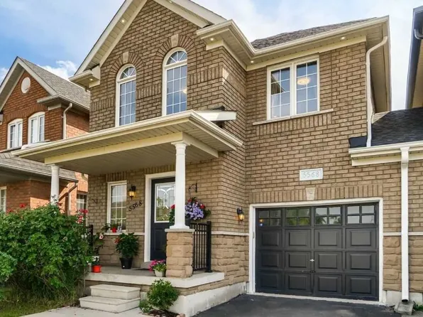 5568 Freshwater Dr, Mississauga, ON L5M 7M8