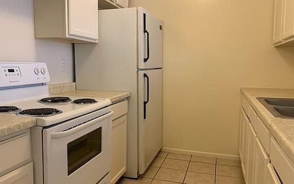 2nd image of 1133 Calle Mesquite