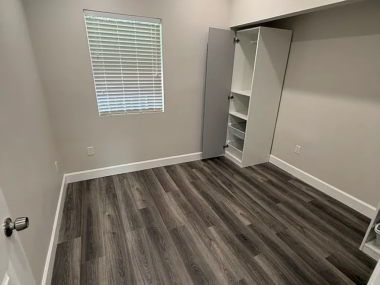 14352 Tiara St #4 — Photo 8