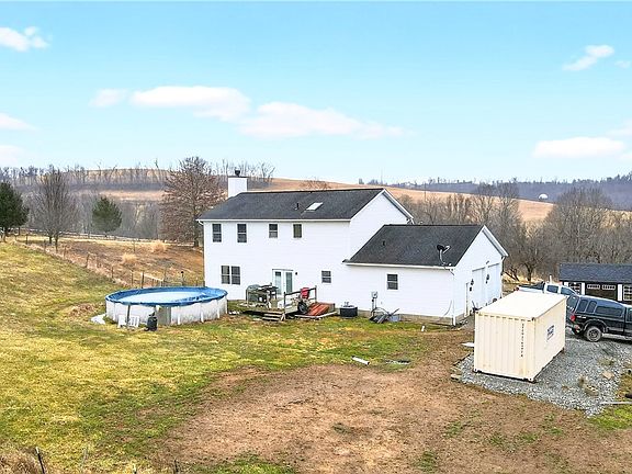 3rd image of 220 Main Rd