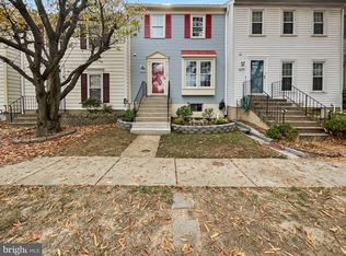 8028 Dayspring Ct, Springfield, VA 22153