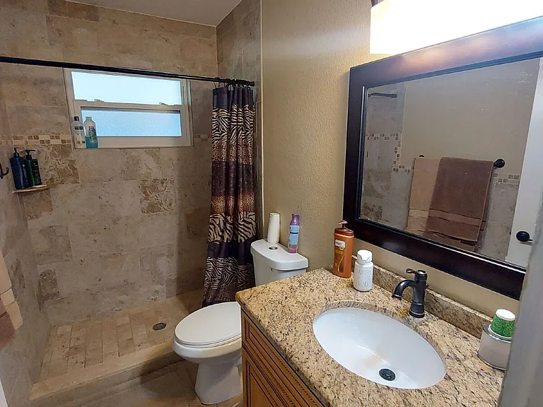 1541 Crest Dr — Photo 13