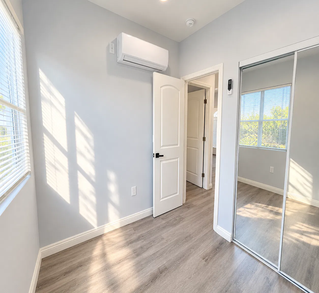 2 bed, $2,000 — Photo 4