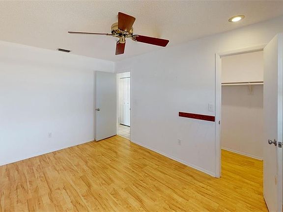 5th image of 338 Colgan Ave