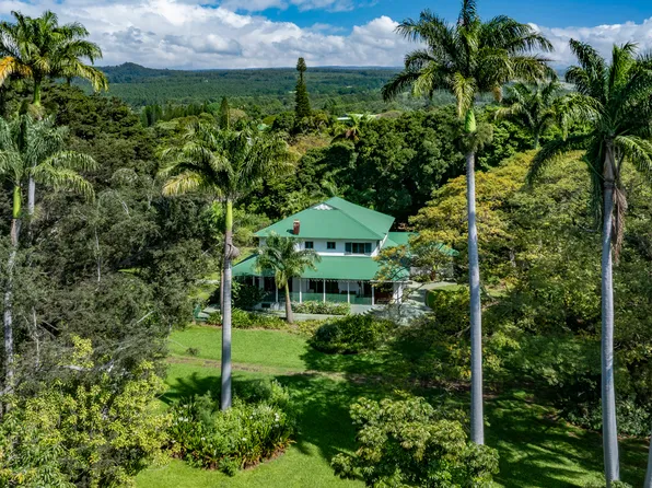 96-3209 Maile St, Pahala, HI 96777