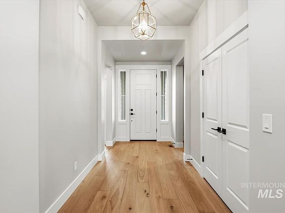 3rd image of 2125 E Padstow St