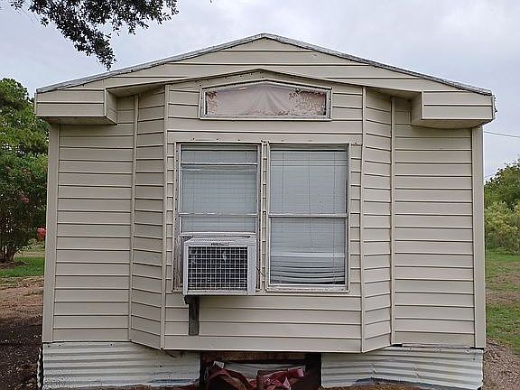 Right Side Mobile Home