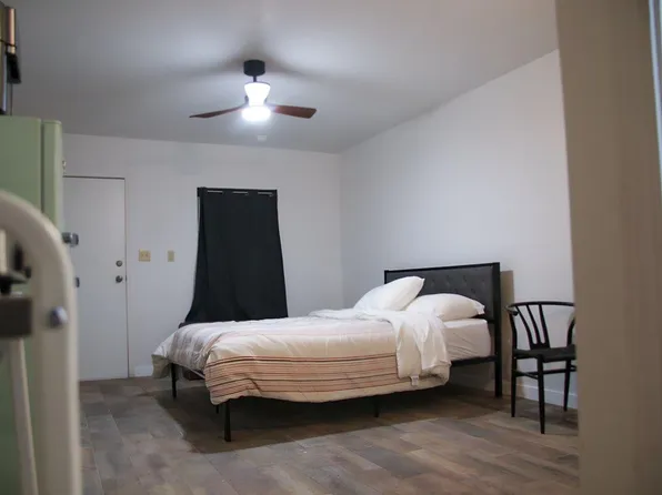 1006 Essex East Dr, Las Vegas, NV 89107