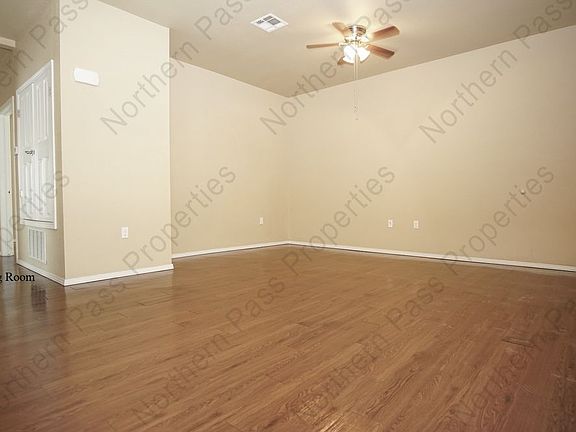 5th image of 8685 N Loop Dr #1