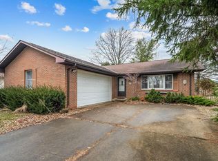 520 Chipmunk Ln, Sunbury, OH 43074