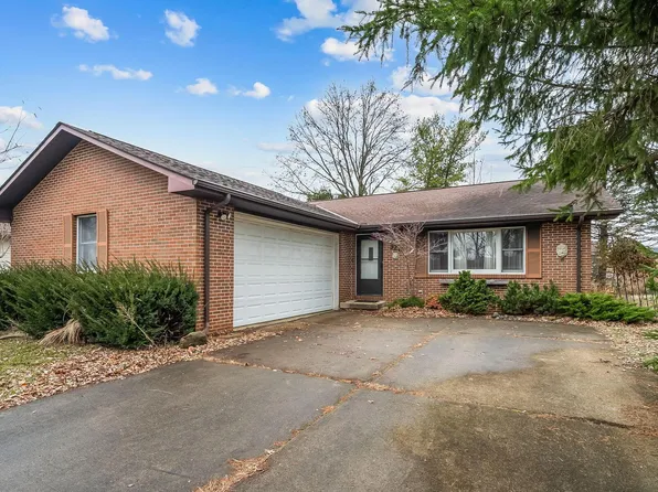 520 Chipmunk Ln, Sunbury, OH 43074