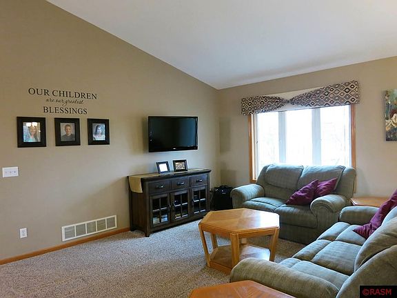 4th image of 117 Creekside Dr
