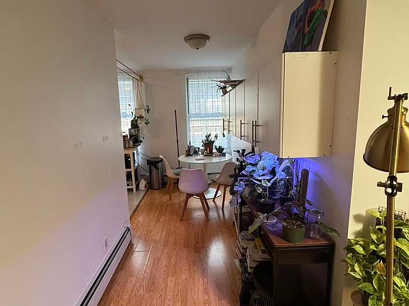 4th image of 32 Market St #3