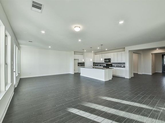 5th image of 3902 Honey Hill Ln