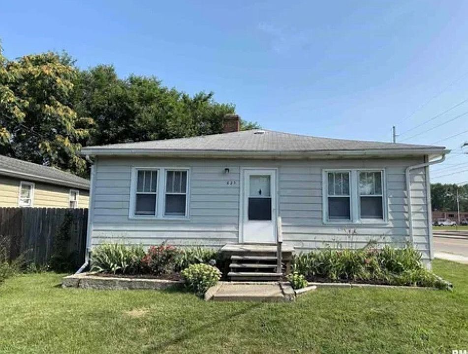 1st image of 625 E Paris Ave