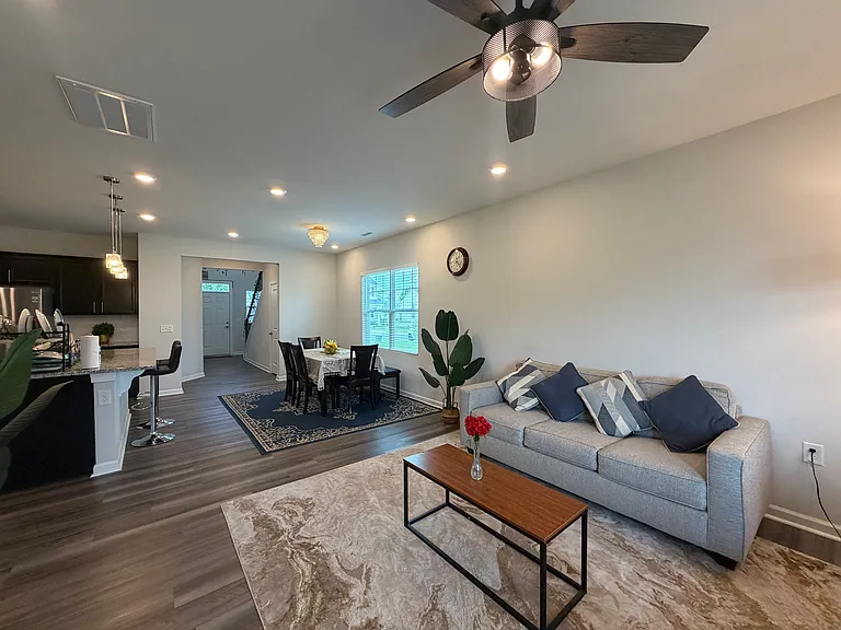 1605 Trembley Park Dr — Photo 4