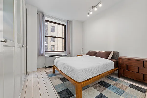 Rented by Keller Williams NYC | media 8