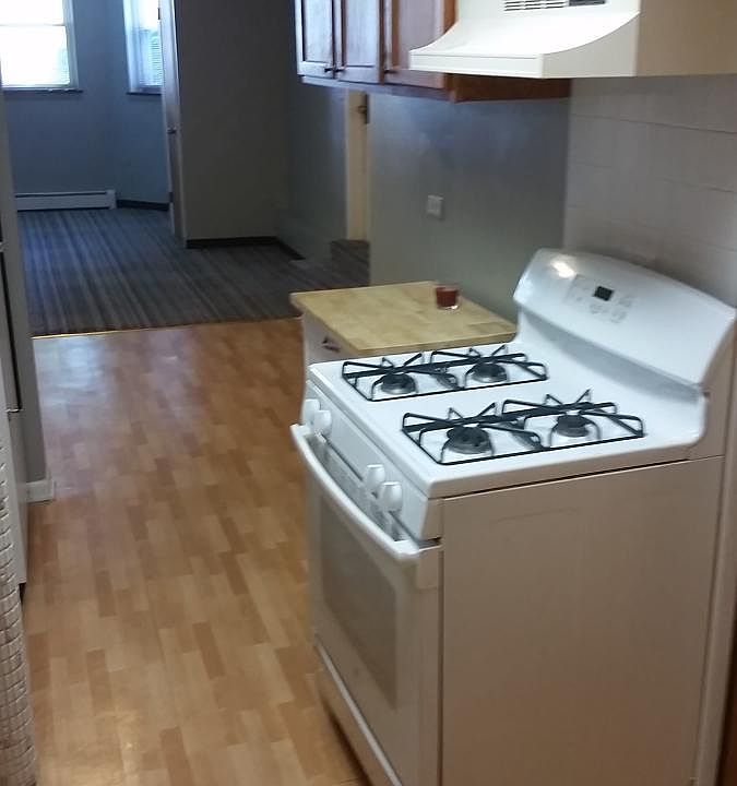 1st image of 9124 La Crosse Ave