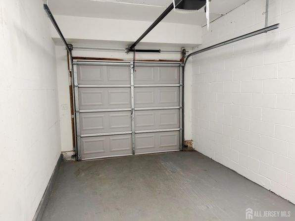 110 Jefferson St, Perth Amboy, NJ 08861
