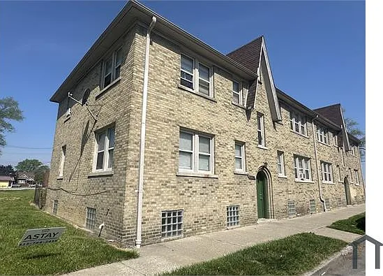 13919 Hartwell St #7 — Photo 12