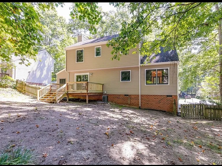 2110 Deer Meadow Ln — Photo 18