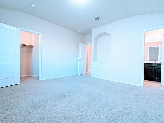 5th image of 2100 Langdale Ln