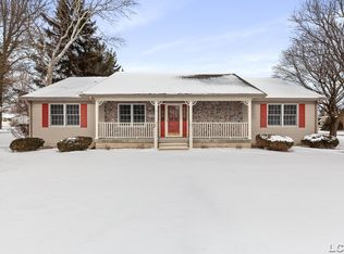 2890 Heritage Dr, Tecumseh, MI 49286