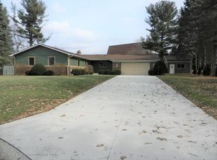 6820 Lansdown Dr, Dimondale, MI 48821