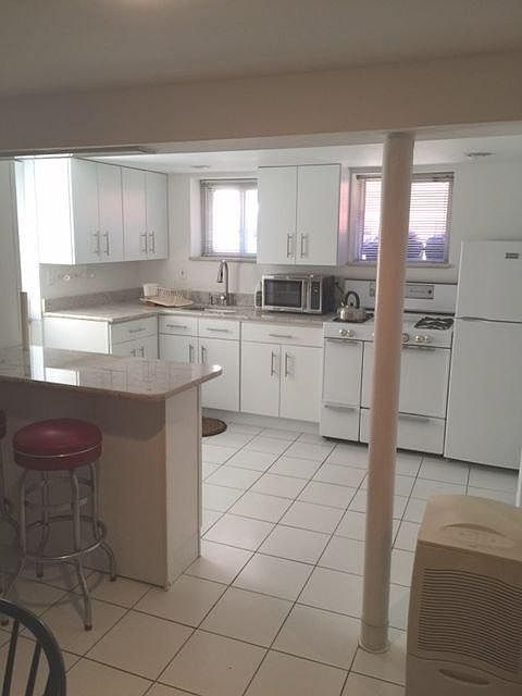 Sunny spacious Kitchen