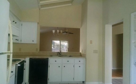 5th image of 4026 Golfside Dr #13