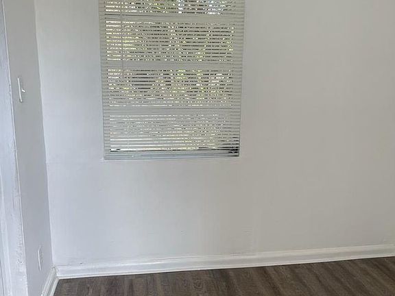 3rd image of 257 NE 76th St #8