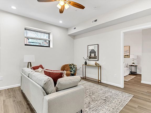 2nd image of 4242 Shaw Blvd #1