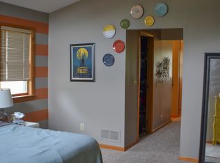 6245 Cherokee Dr, Cincinnati, OH 45243