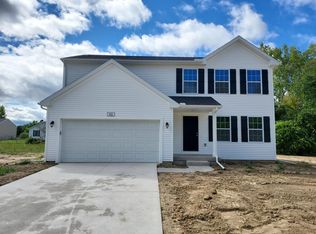 621 Courtyard Pl, Watervliet, MI 49098