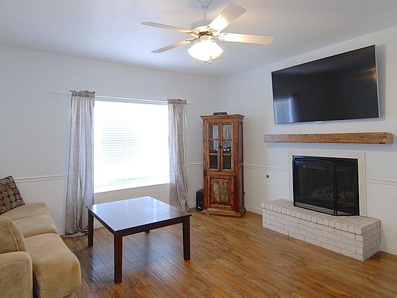 4th image of 10837 Loma Del Norte Dr