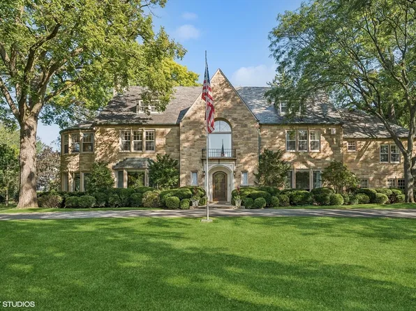 32 Woodley Rd, Winnetka, IL 60093