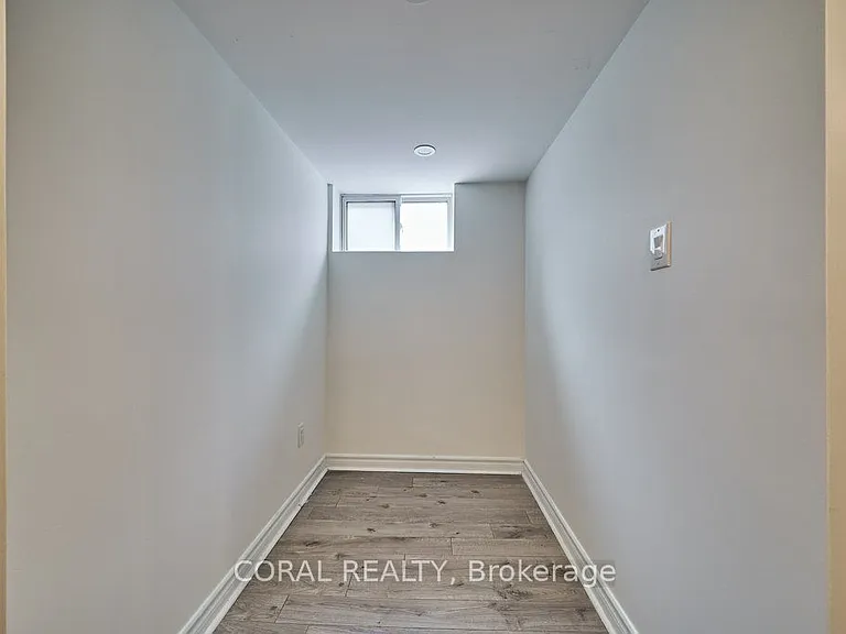 213 Cabot St — Photo 35