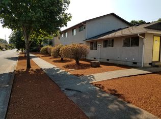 305 E St APT 5, Springfield, OR 97477