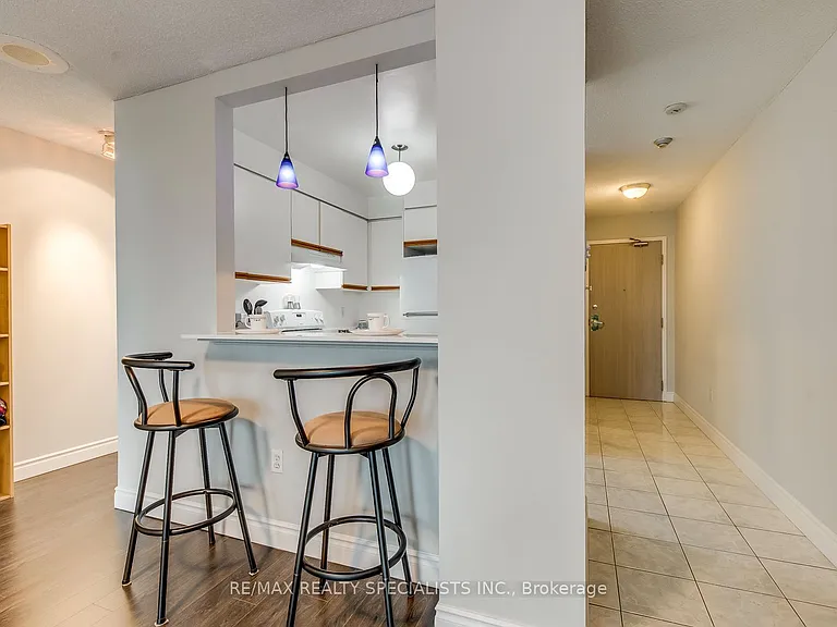 2177 Burnhamthorpe Rd W #1112 — Photo 8